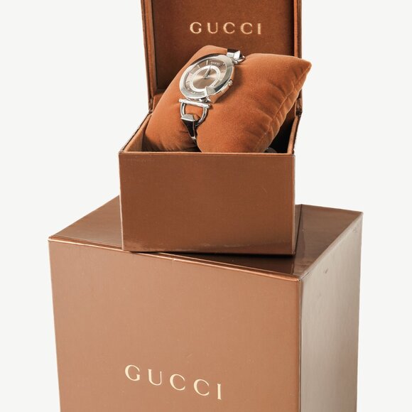 Gucci Chiodo Silver-Tone Stainless Steel Watch - Picture 7 of 7